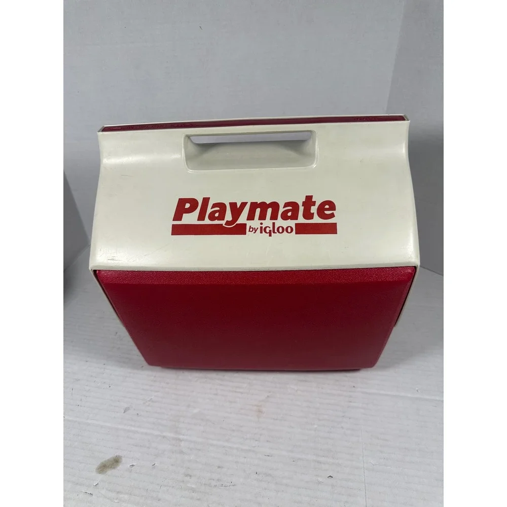 Vintage Igloo Playmate Cooler 7Up Cherry 7Up Gold Soda Advertising Red‎ White